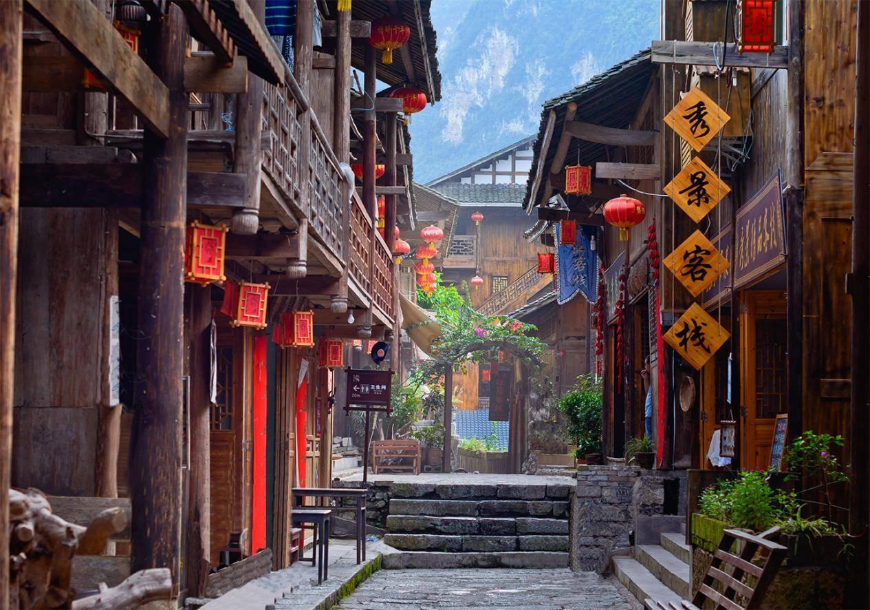 逃离春雨下的房子